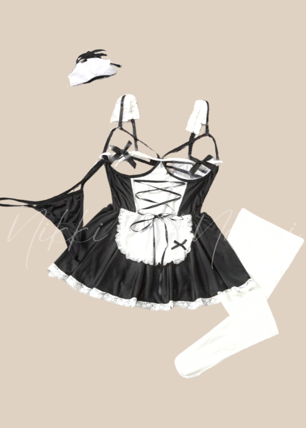 Halloween fantasy maid outfit for curvy women